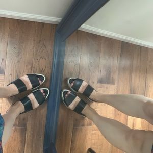 Everlane leather sandals